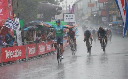 El pedalista Jason Huertas, del equipo ManzaTé La Selva Scott se dejó la segunda etapa de la Vuelta Costa Rica Telecable 2025.